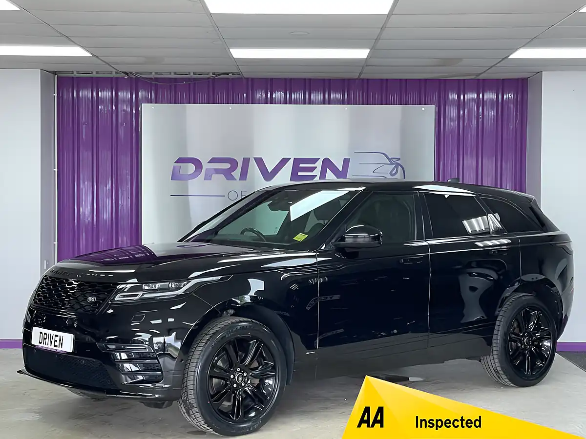 Used 2019 Land Rover Range Rover Velar R-Dynamic Se Black - Front View
