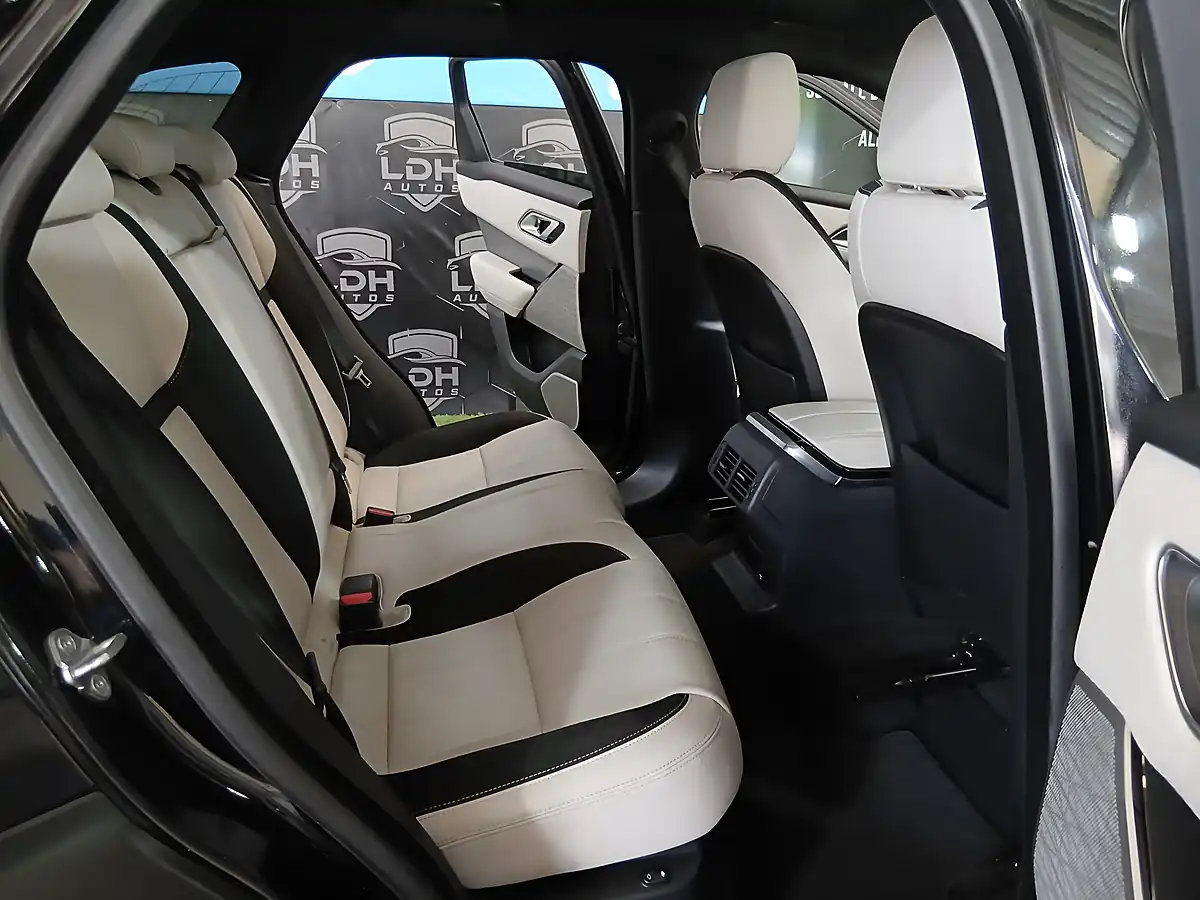 Used 2019 Land Rover Range Rover Velar R-Dynamic Se Black - Interior and Exterior details 18