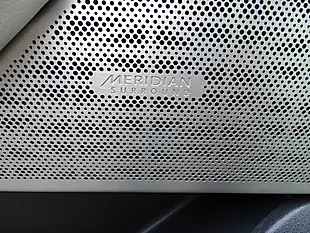 Used 2019 Land Rover Range Rover Velar R-Dynamic Se Black - Interior and Exterior details 16