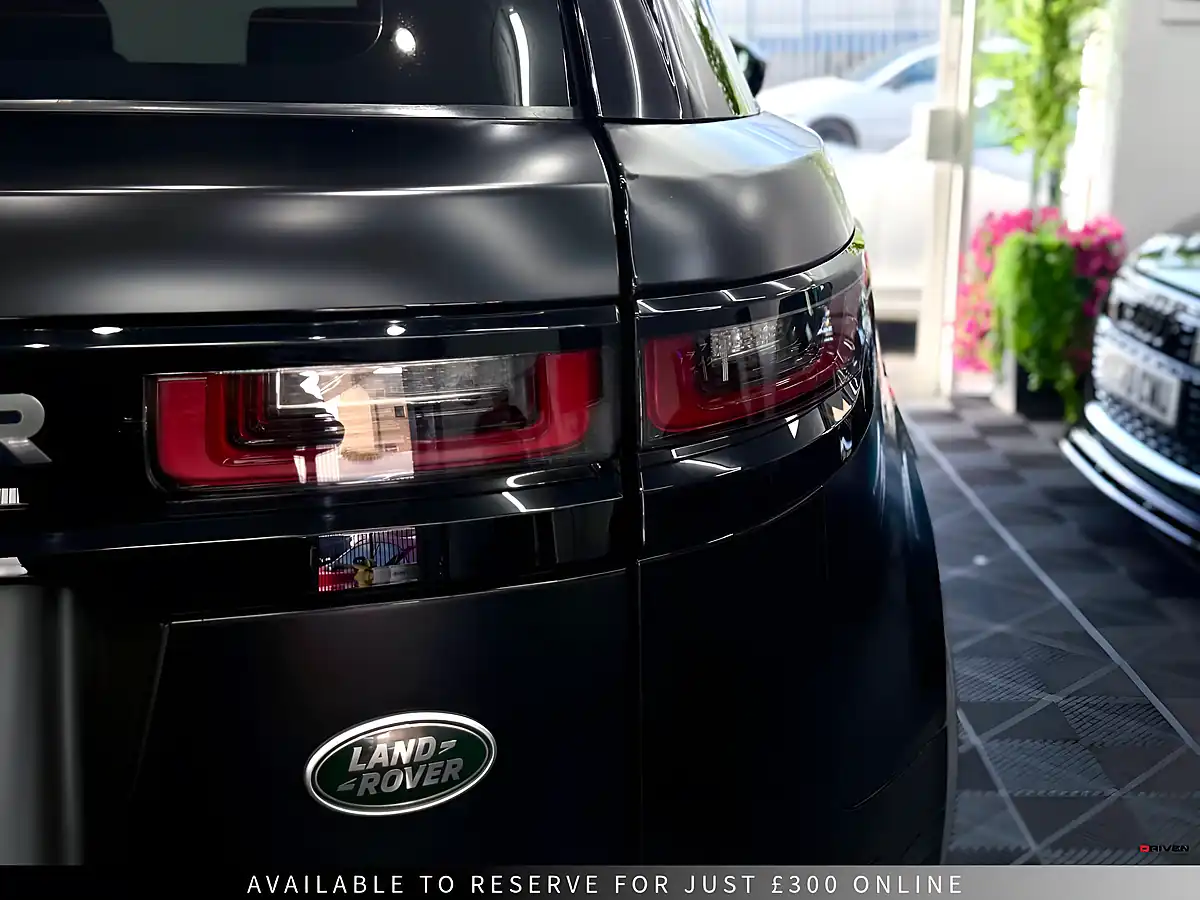 Used 2019 Land Rover Range Rover Velar R-Dynamic Se Black - Interior and Exterior details 10