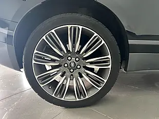 Used 2019 Land Rover Range Rover Velar R-Dynamic Se Black - Interior and Exterior details 15