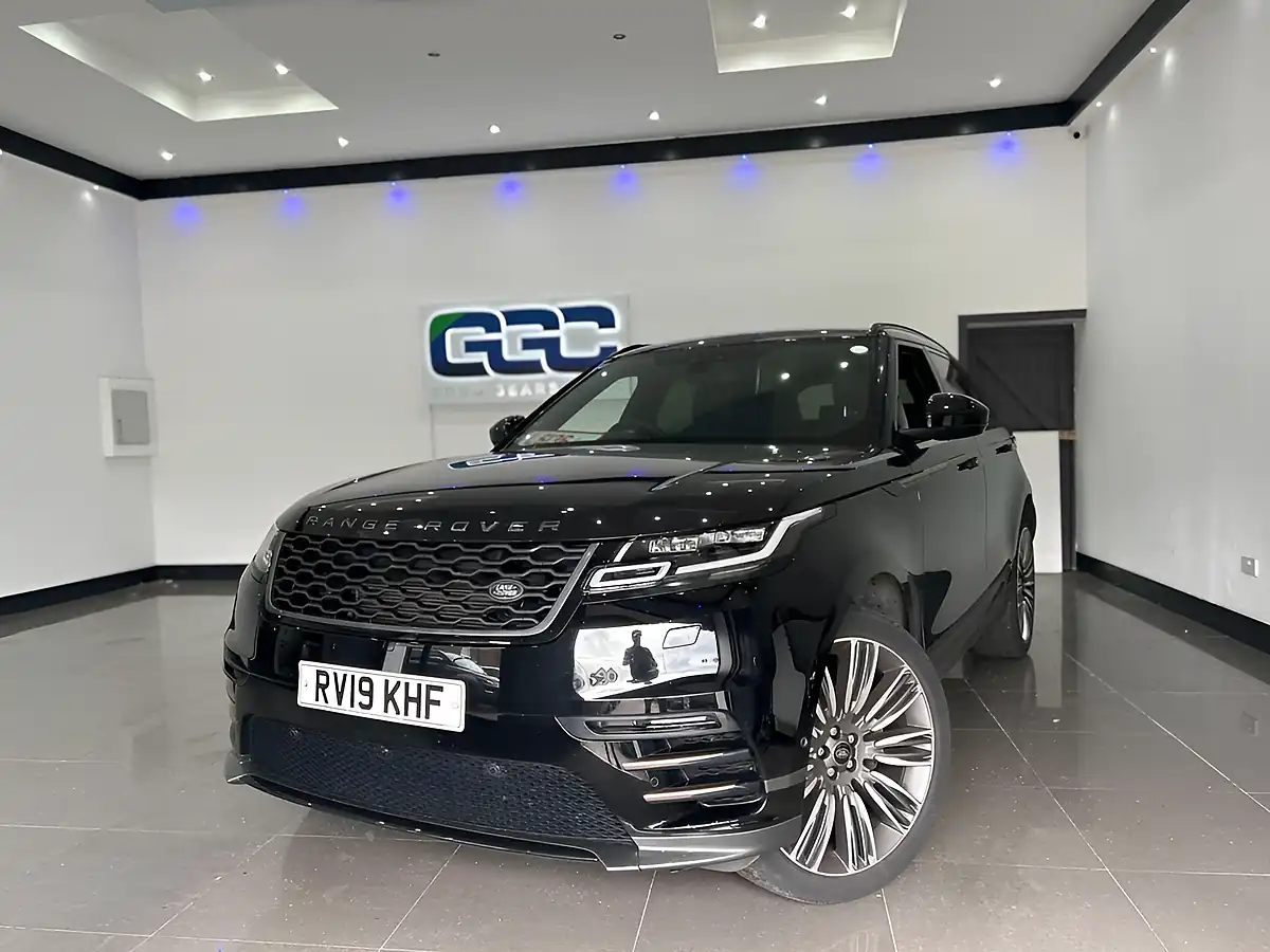 Used 2019 Land Rover Range Rover Velar R-Dynamic Se Black - Interior and Exterior details 19