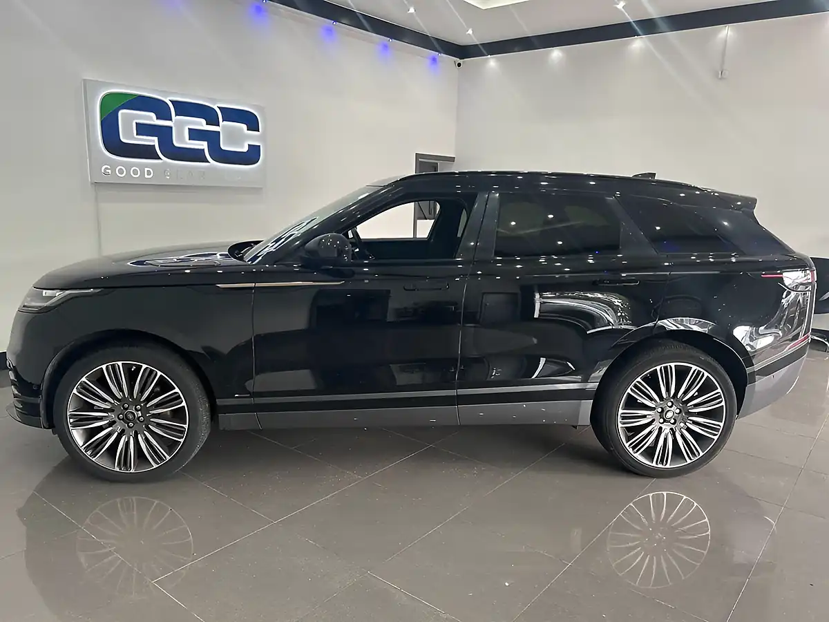 Used 2019 Land Rover Range Rover Velar R-Dynamic Se Black - Interior and Exterior details 6