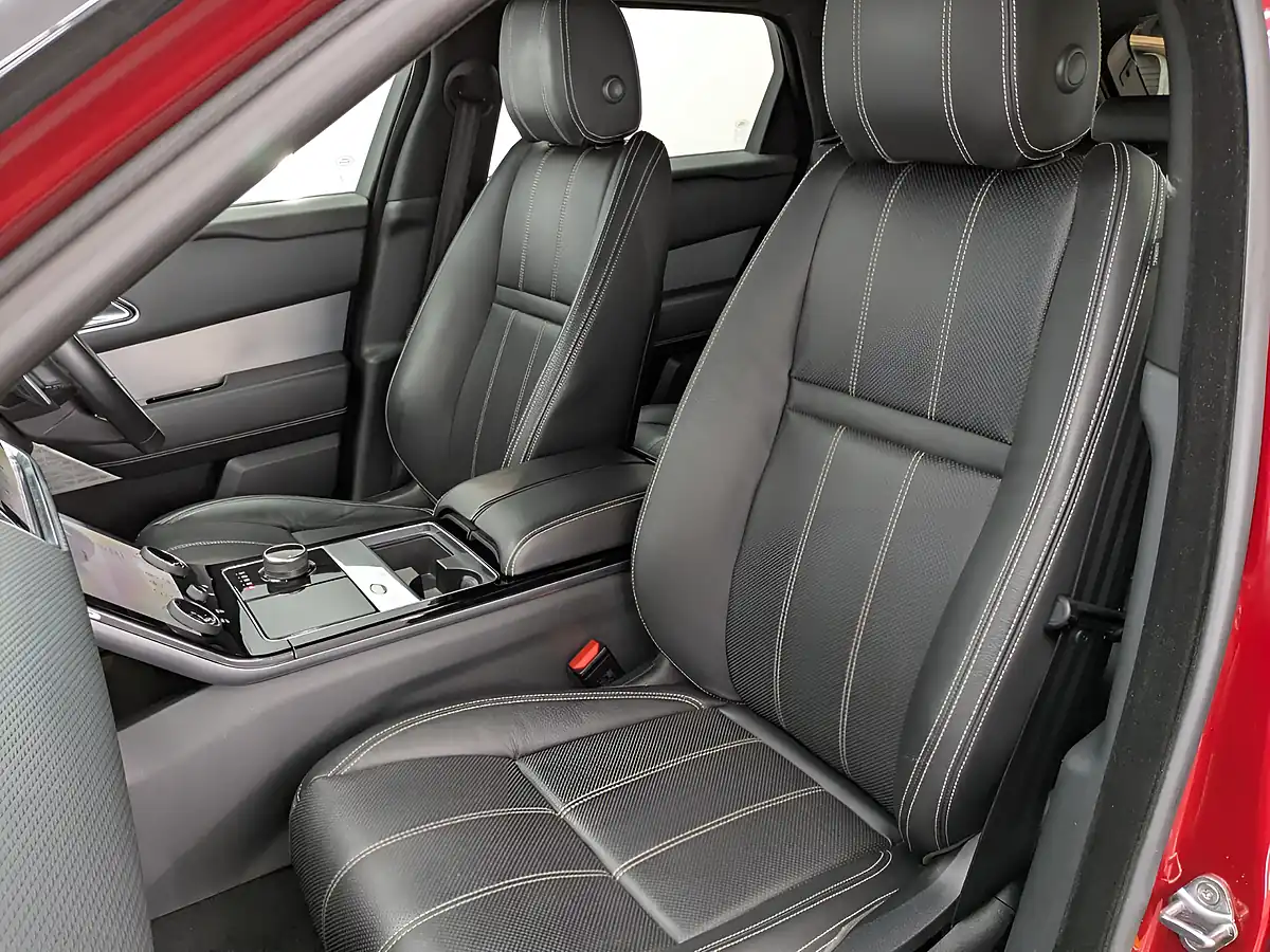 Used 2019 Land Rover Range Rover Velar R-Dynamic Se Firenze Red - Interior and Exterior details 14