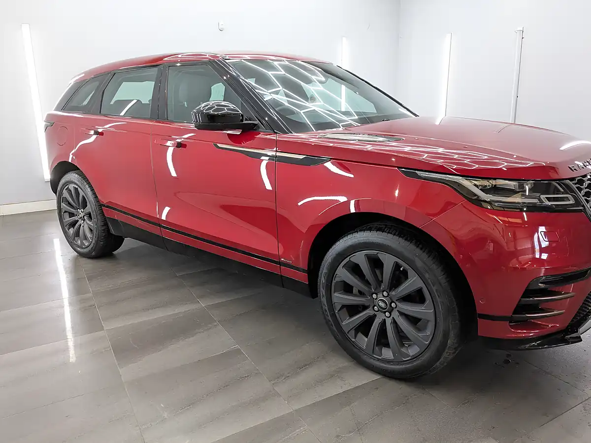 Used 2019 Land Rover Range Rover Velar R-Dynamic Se Firenze Red - Interior and Exterior details 4