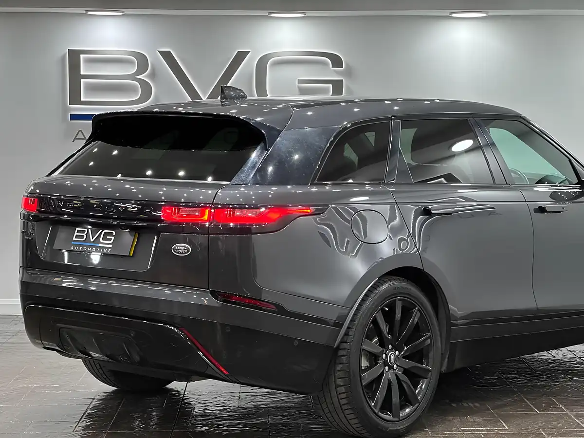 Used 2019 Land Rover Range Rover Velar R-Dynamic Se Grey - Interior and Exterior details 11