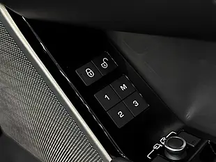 Used 2019 Land Rover Range Rover Velar R-Dynamic Se Grey - Interior and Exterior details 13