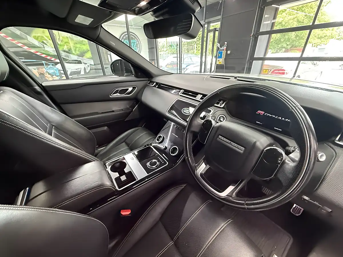 Used 2019 Land Rover Range Rover Velar R-Dynamic Se White - Interior and Exterior details 10