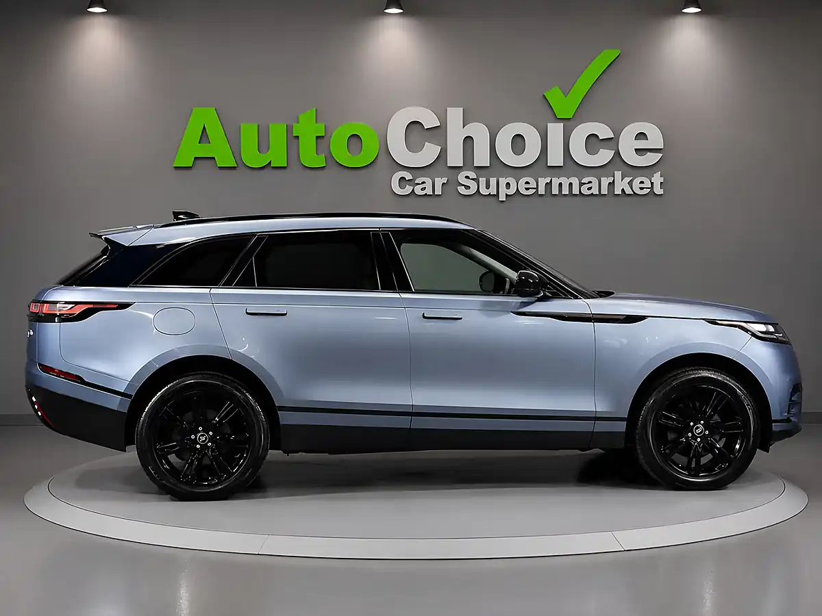 Used 2019 Land Rover Range Rover Velar S Blue - Interior and Exterior details 8
