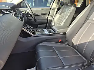 Used 2019 Land Rover Range Rover Velar S White - Interior and Exterior details 9