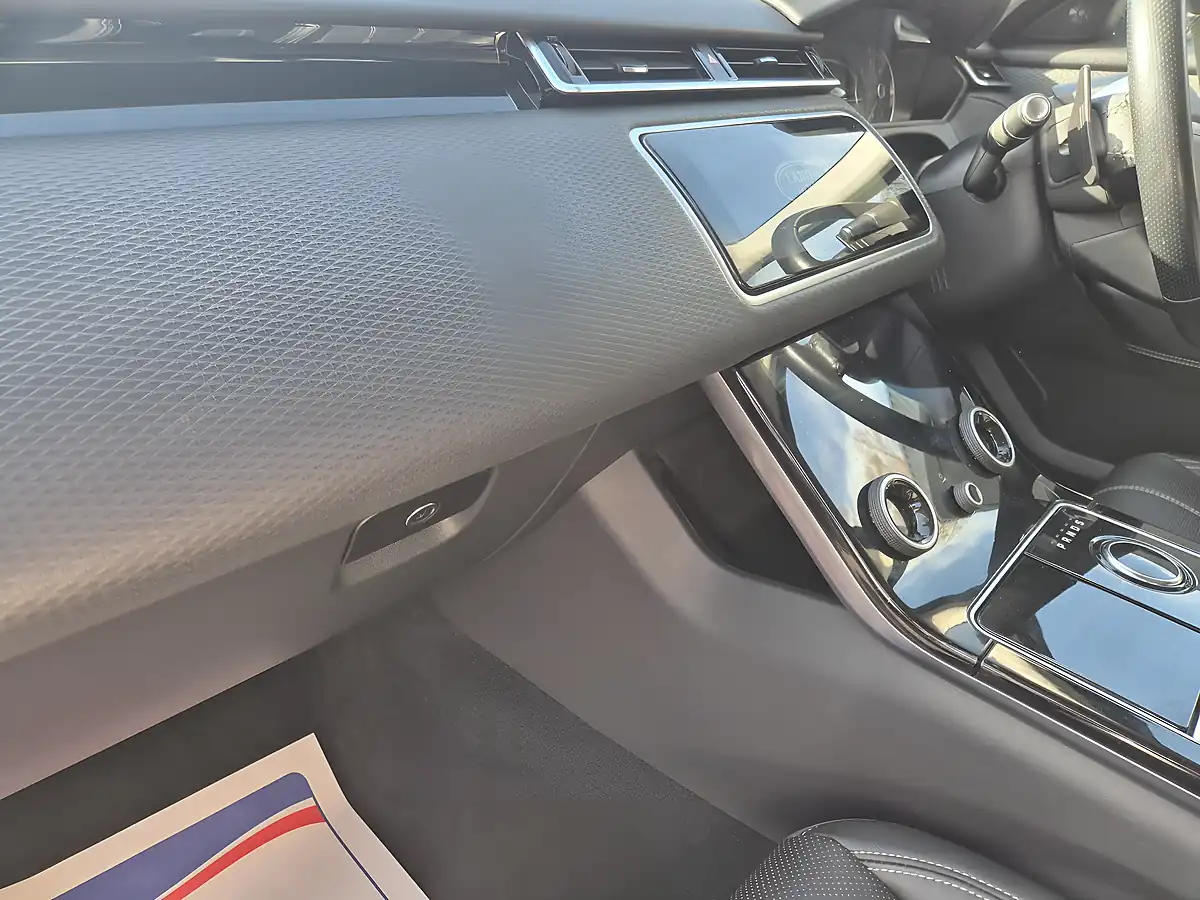 Used 2019 Land Rover Range Rover Velar S White - Interior and Exterior details 8