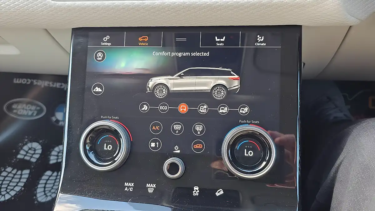 Used 2019 Land Rover Range Rover Velar Se Black - Interior and Exterior details 15