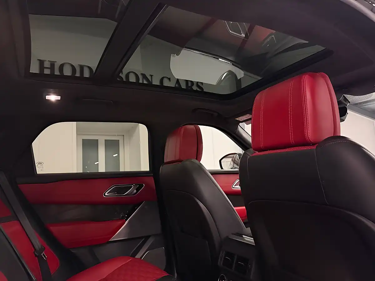 Used 2019 Land Rover Range Rover Velar Svautobiography Dynamic Edition Black - Interior and Exterior details 10
