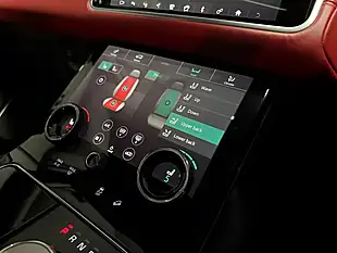Used 2019 Land Rover Range Rover Velar Svautobiography Dynamic Edition Black - Interior and Exterior details 17