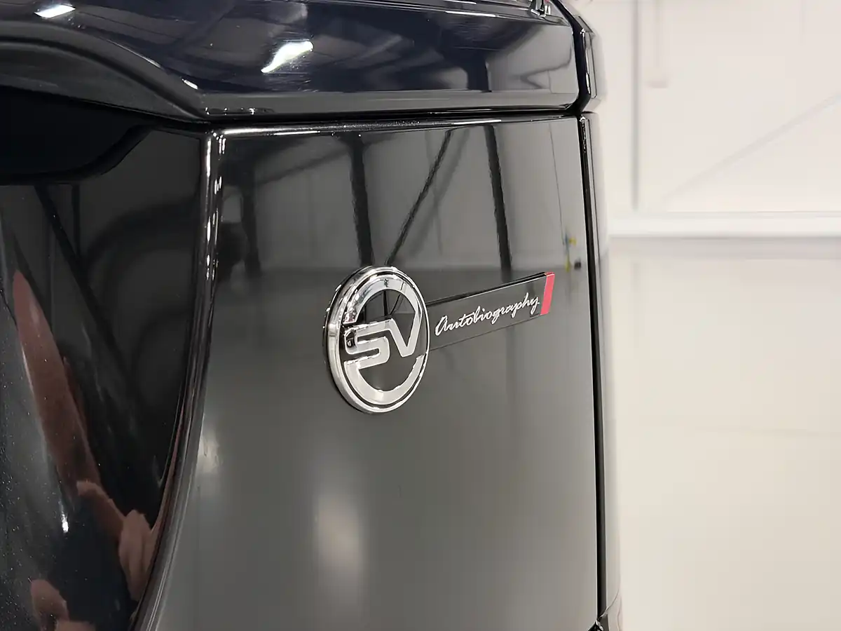 Used 2019 Land Rover Range Rover Velar Svautobiography Dynamic Edition Black - Interior and Exterior details 19