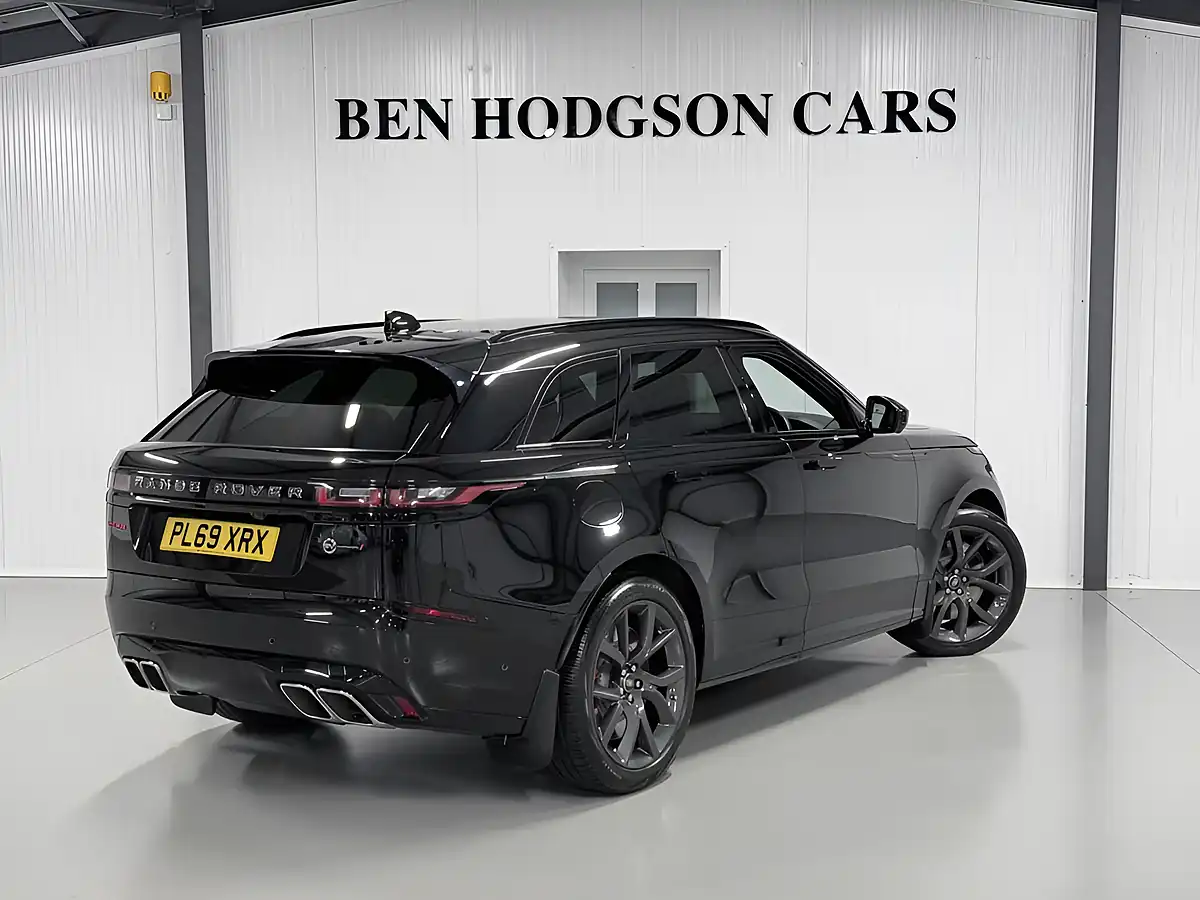 Used 2019 Land Rover Range Rover Velar Svautobiography Dynamic Edition Black - Interior and Exterior details 7