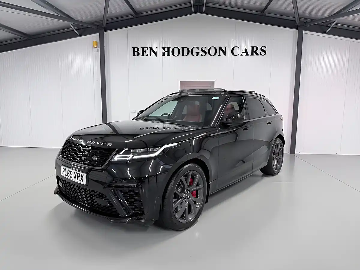 Used 2019 Land Rover Range Rover Velar Svautobiography Dynamic Edition Black - Interior and Exterior details 9
