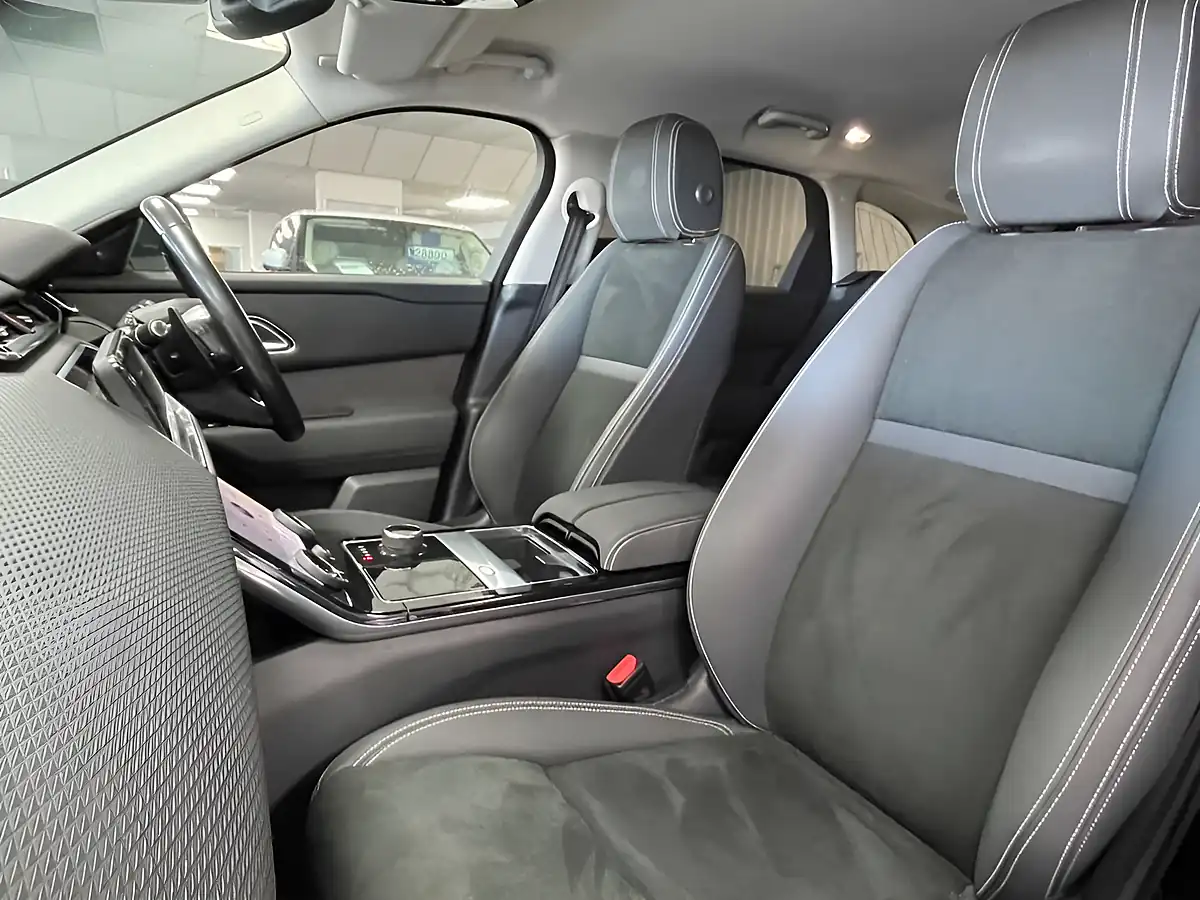 Used 2019 Land Rover Range Rover Velar White - Interior and Exterior details 16