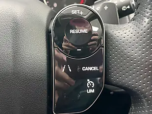 Used 2019 Land Rover Range Rover Velar White - Interior and Exterior details 17