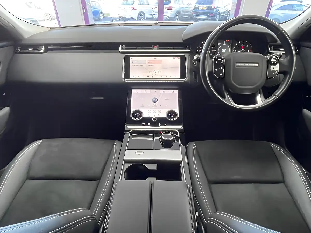 Used 2019 Land Rover Range Rover Velar White - Interior and Exterior details 4