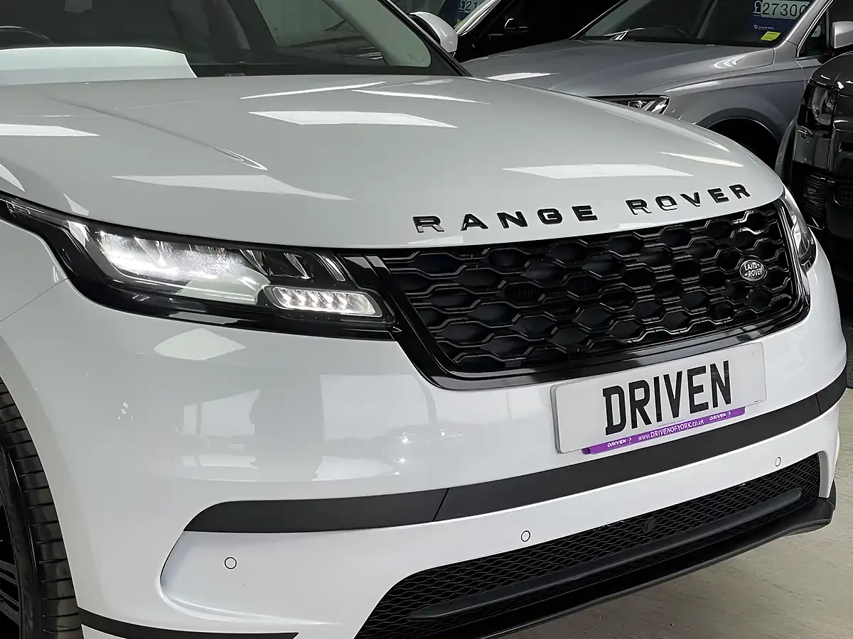 Used 2019 Land Rover Range Rover Velar White - Interior and Exterior details 5