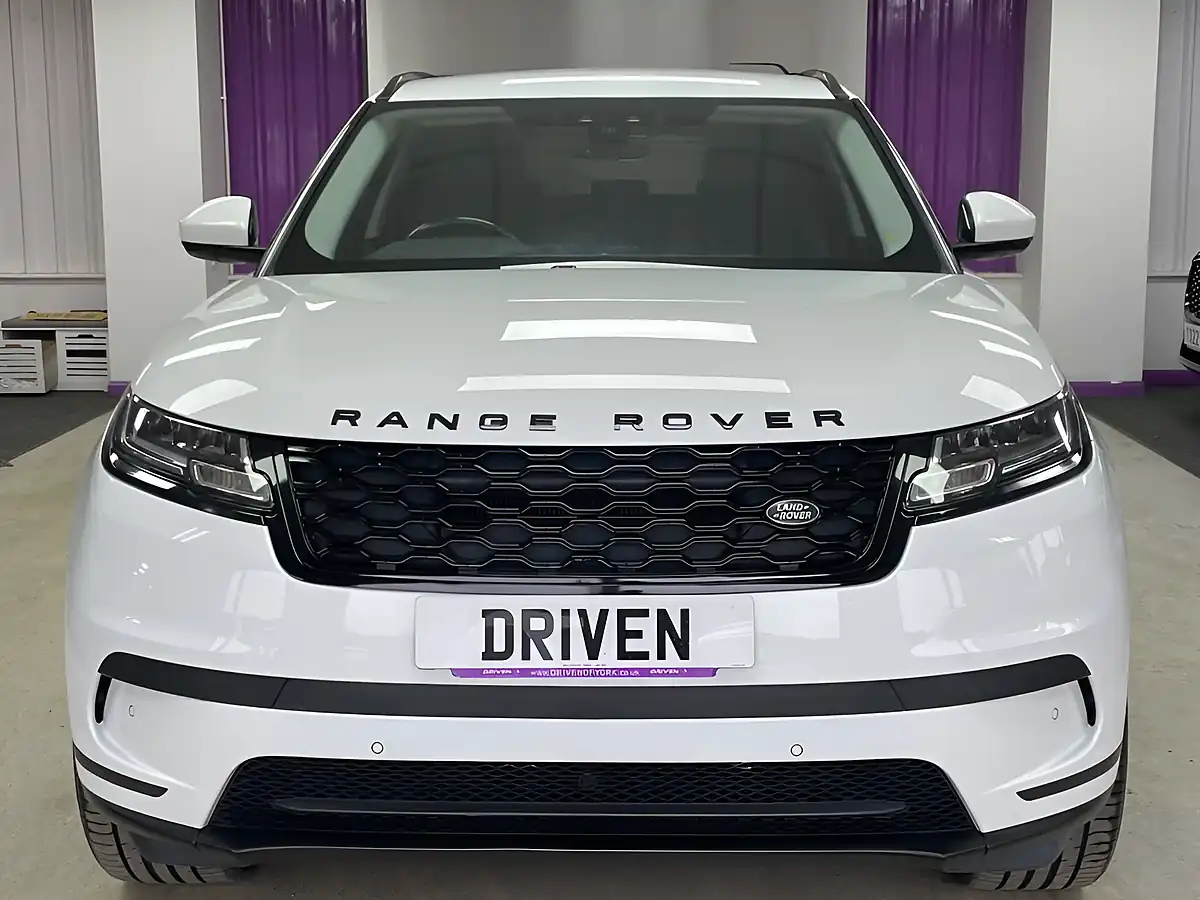 Used 2019 Land Rover Range Rover Velar White - Interior and Exterior details 7