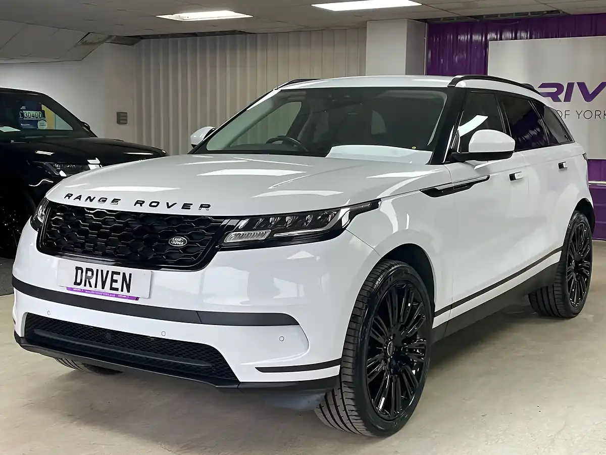 Used 2019 Land Rover Range Rover Velar White - Interior and Exterior details 8