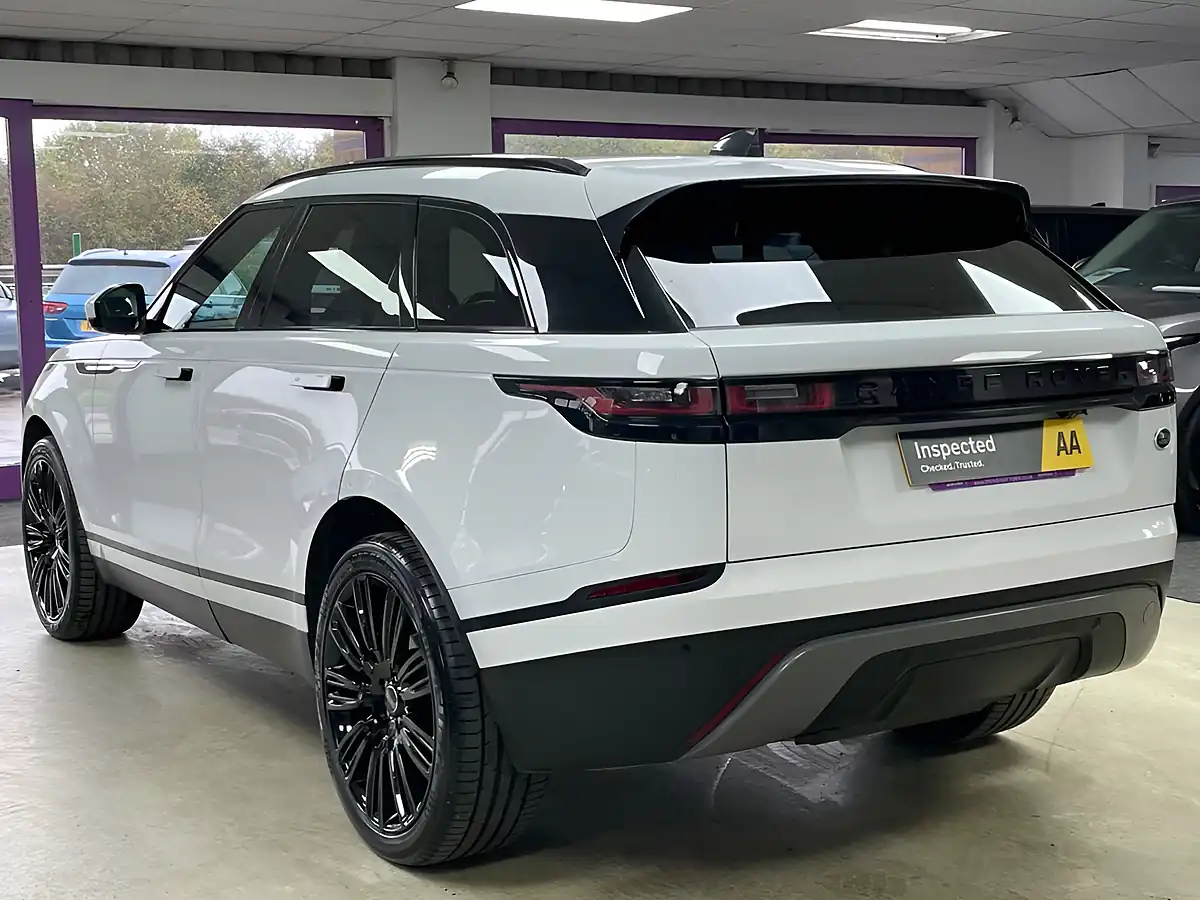 Used 2019 Land Rover Range Rover Velar White - Interior and Exterior details 9