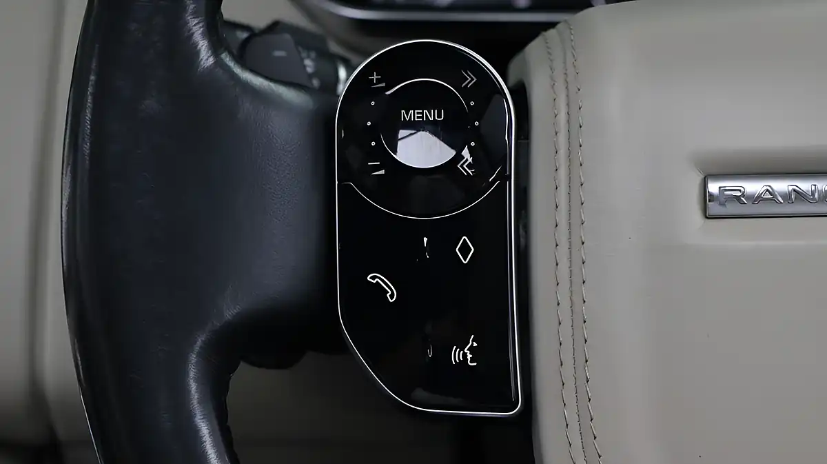 Used 2019 Land Rover Range Rover Vogue Black - Interior and Exterior details 17