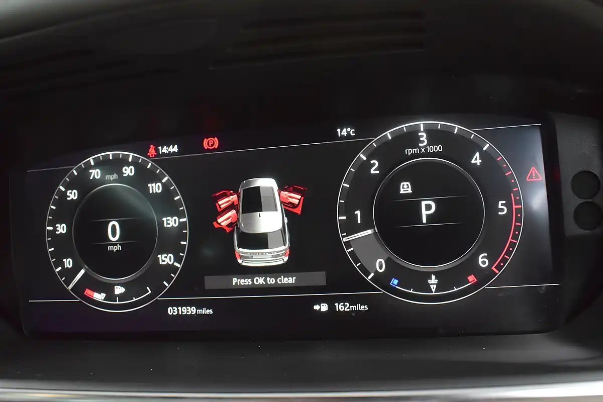 Used 2019 Land Rover Range Rover Vogue Blue - Interior and Exterior details 14