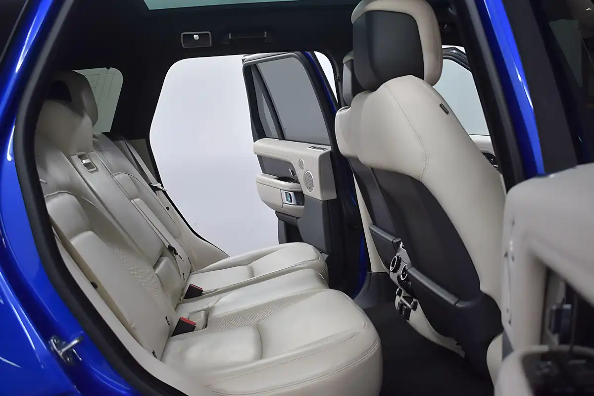 Used 2019 Land Rover Range Rover Vogue Blue - Interior and Exterior details 17