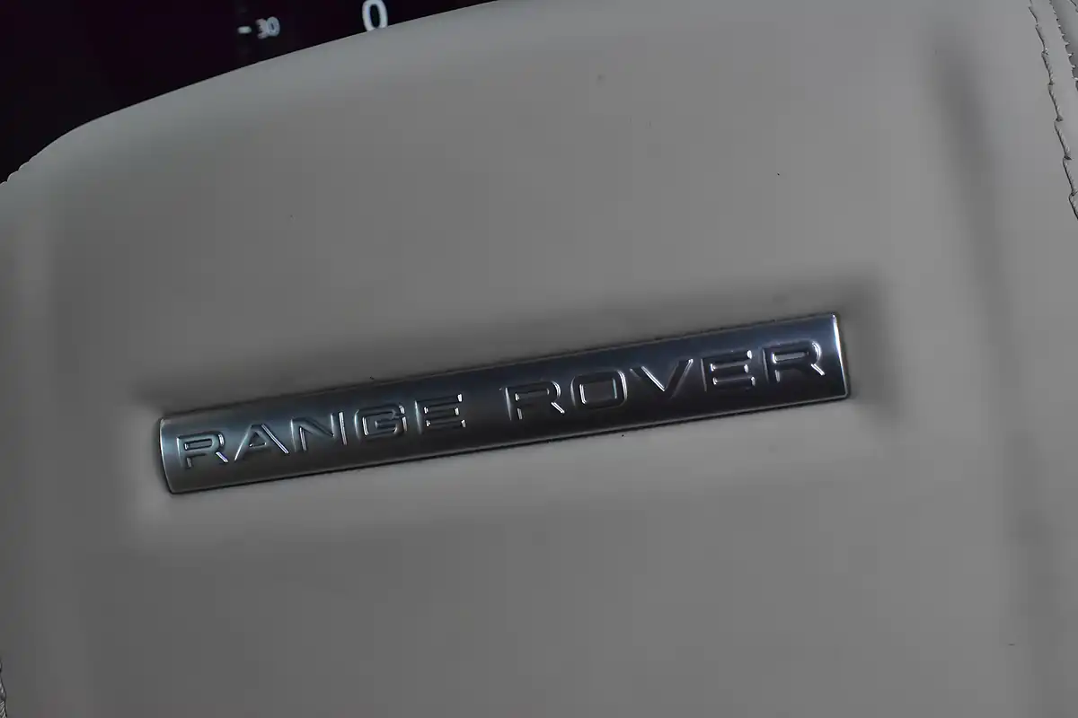 Used 2019 Land Rover Range Rover Vogue Blue - Interior and Exterior details 19