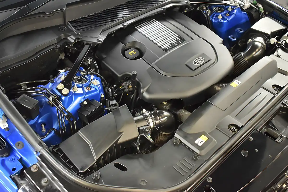 Used 2019 Land Rover Range Rover Vogue Blue - Interior and Exterior details 9