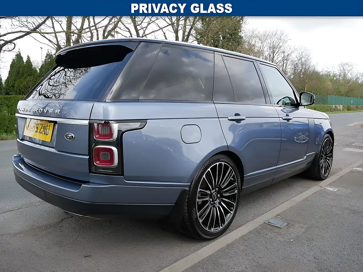 Used 2019 Land Rover Range Rover Vogue Byron Blue - Interior and Exterior details 2