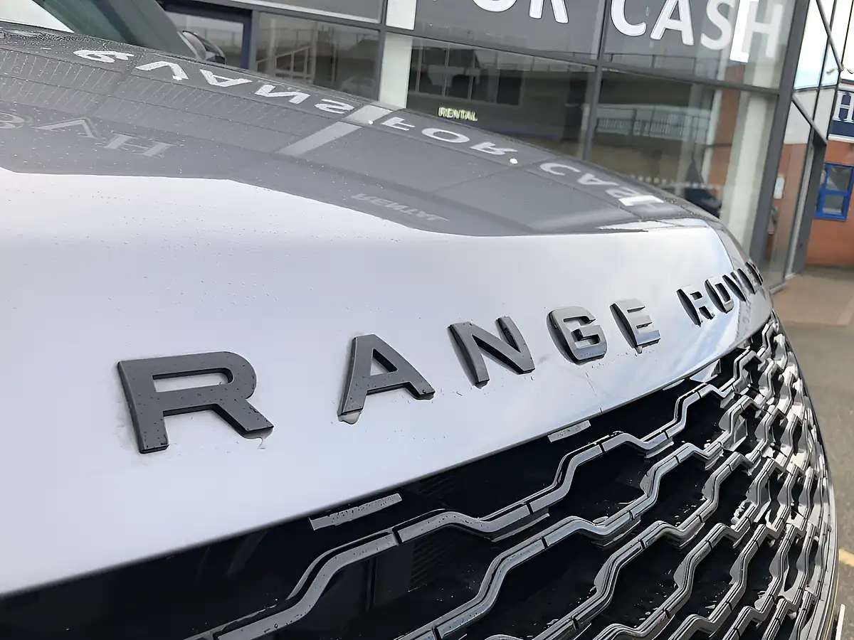 Used 2019 Land Rover Range Rover Vogue Grey - Interior and Exterior details 14