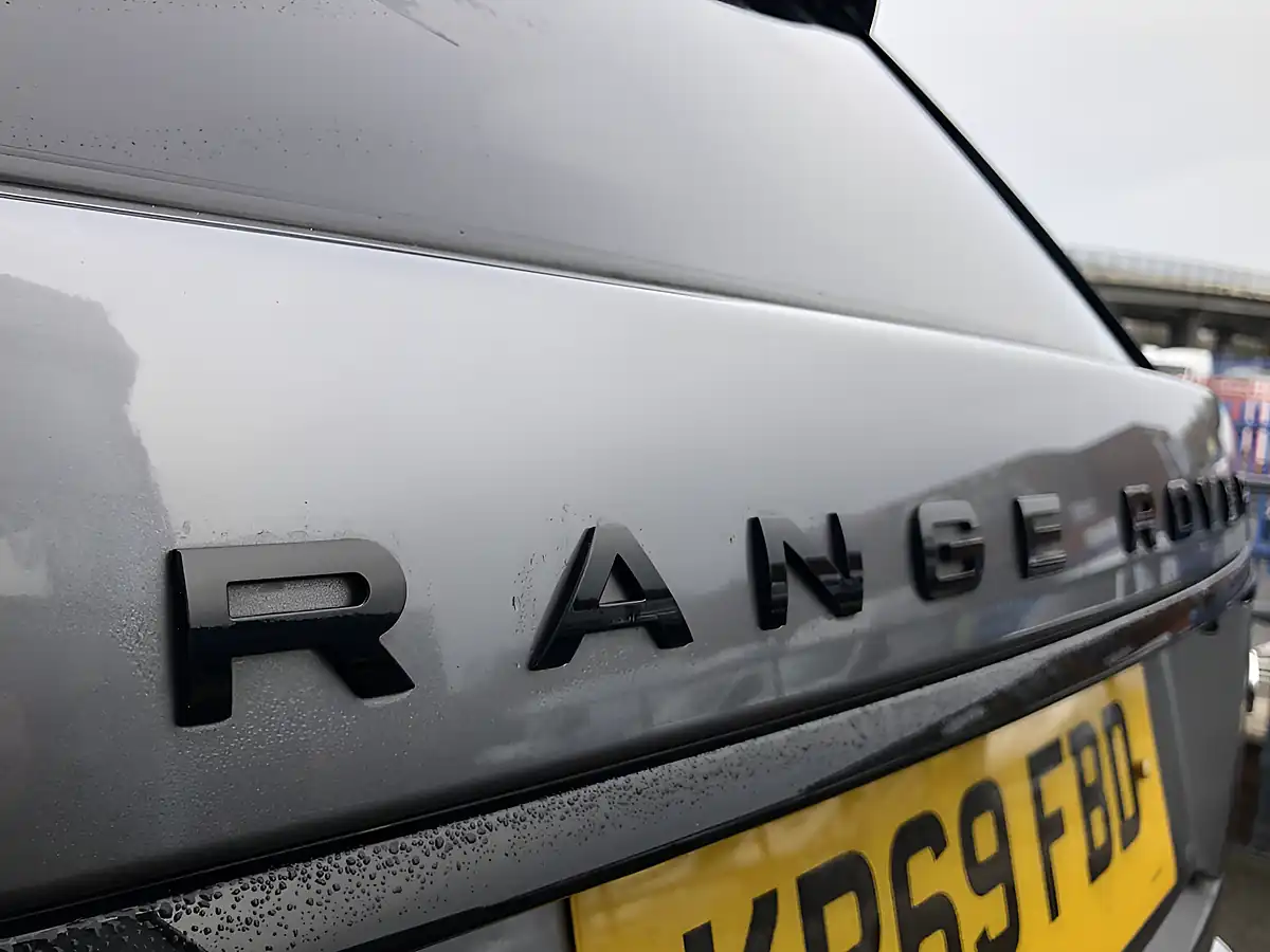 Used 2019 Land Rover Range Rover Vogue Grey - Interior and Exterior details 16