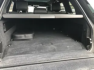 Used 2019 Land Rover Range Rover Vogue Grey - Interior and Exterior details 17