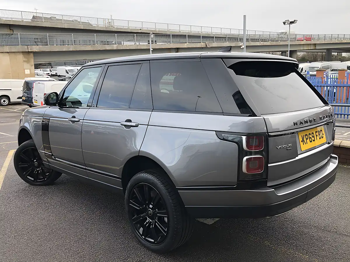 Used 2019 Land Rover Range Rover Vogue Grey - Interior and Exterior details 20