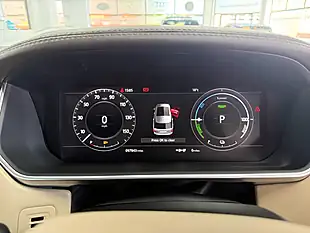 Used 2019 Land Rover Range Rover Vogue - Interior and Exterior details 16