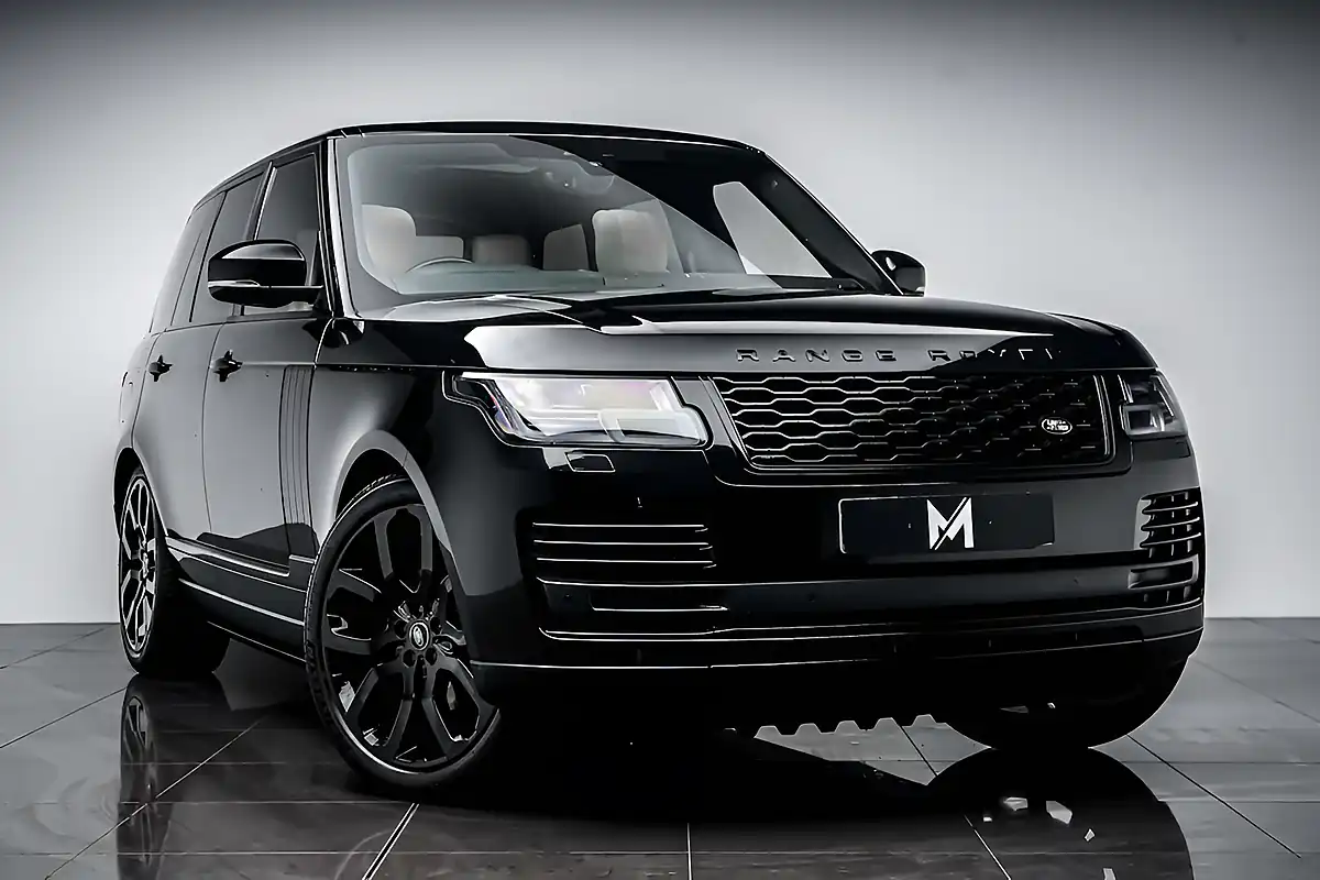 Used 2019 Land Rover Range Rover Vogue Santorini Black - Front View
