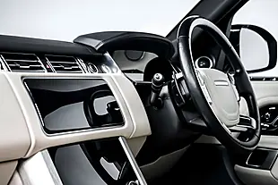 Used 2019 Land Rover Range Rover Vogue Santorini Black - Interior and Exterior details 18