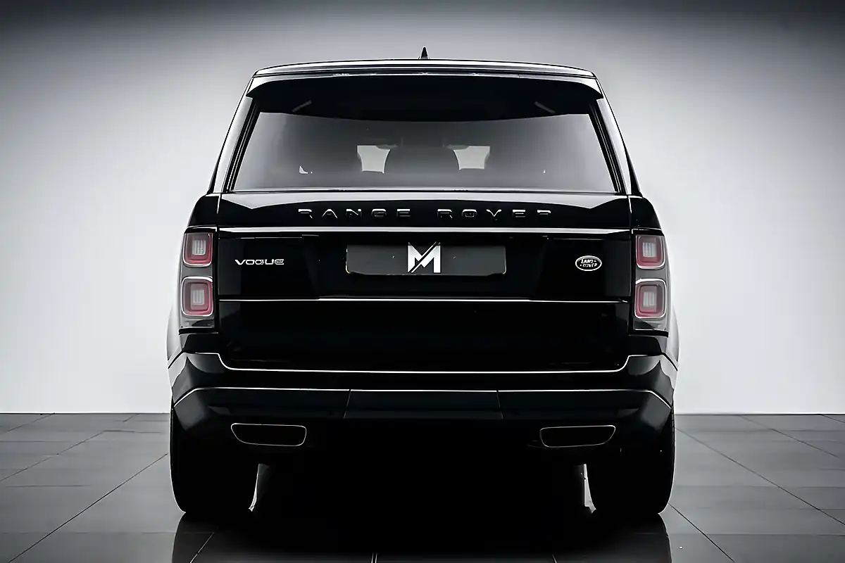 Used 2019 Land Rover Range Rover Vogue Santorini Black - Interior and Exterior details 4