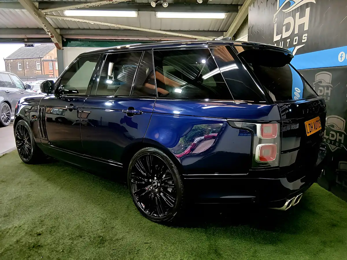 Used 2019 Land Rover Range Rover Vogue Se Blue - Interior and Exterior details 5