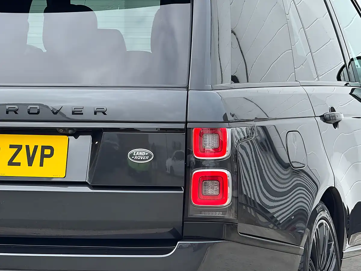 Used 2019 Land Rover Range Rover Vogue Se Carpathian Grey - Interior and Exterior details 15
