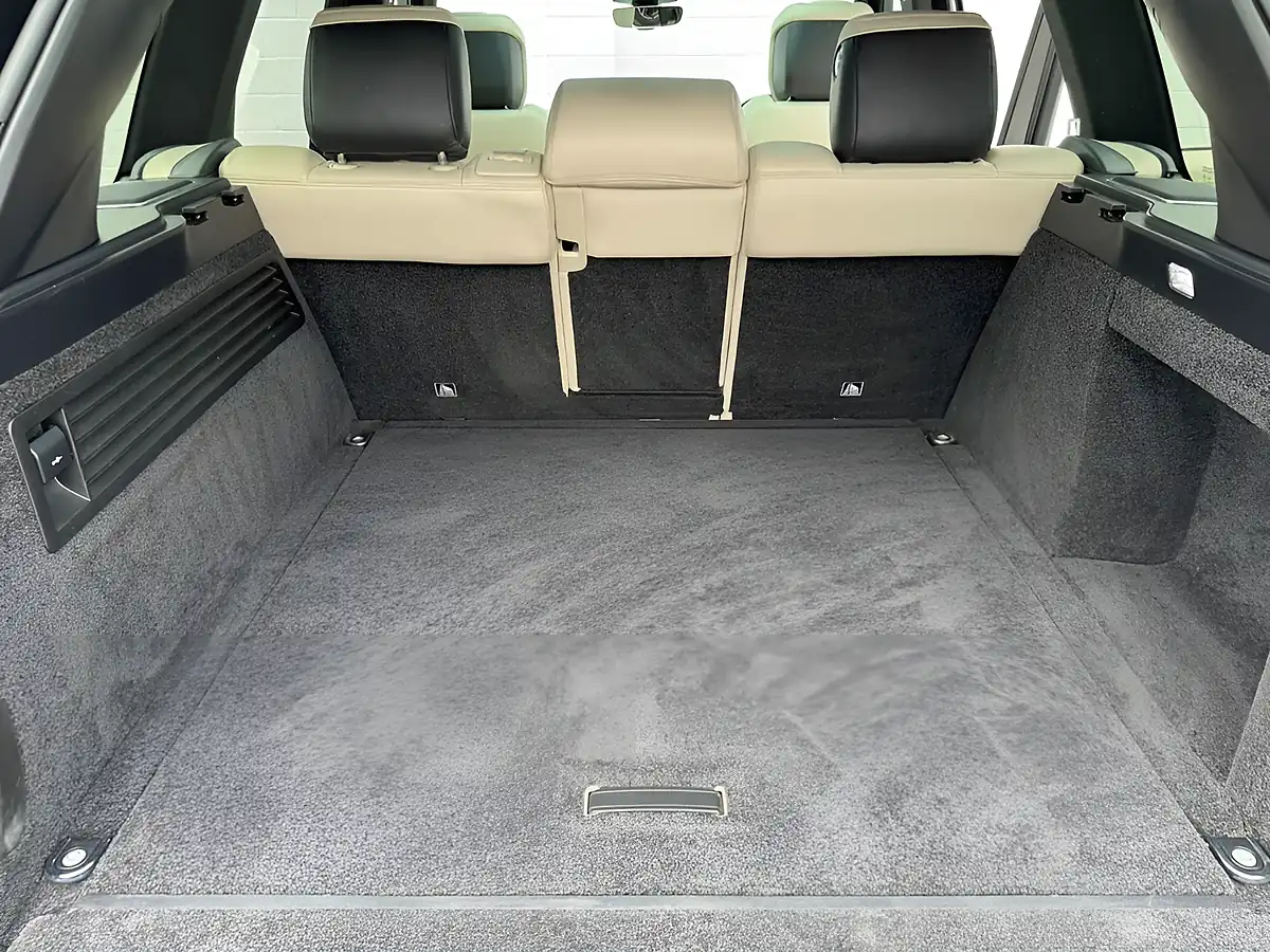 Used 2019 Land Rover Range Rover Vogue Se Carpathian Grey - Interior and Exterior details 20