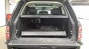 Used 2019 Land Rover Range Rover Vogue Se Santorini Black - Interior and Exterior details 16