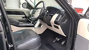 Used 2019 Land Rover Range Rover Vogue Se Santorini Black - Interior and Exterior details 18