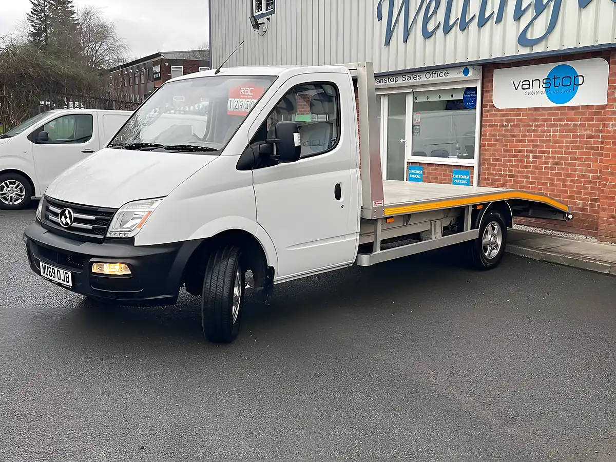 Used 2019 Ldv V80 Chassis Cab White - Interior and Exterior details 7