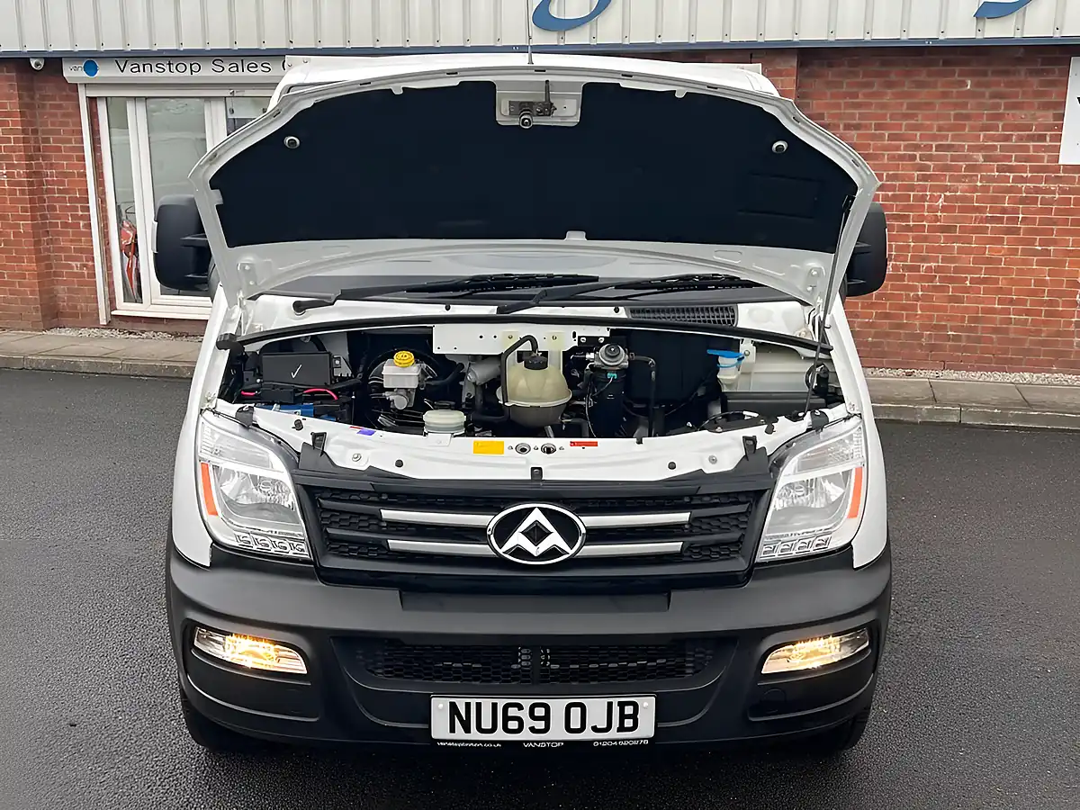 Used 2019 Ldv V80 Chassis Cab White - Interior and Exterior details 9