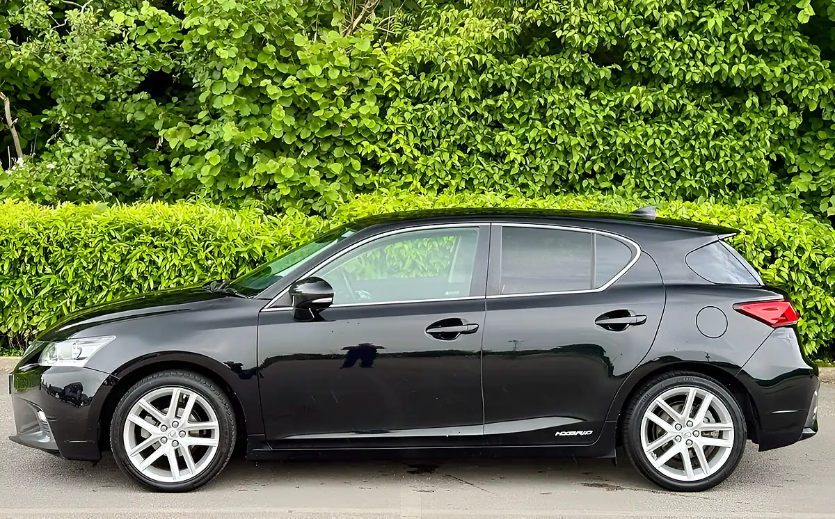 Used 2019 Lexus Ct Black - Interior and Exterior details 8